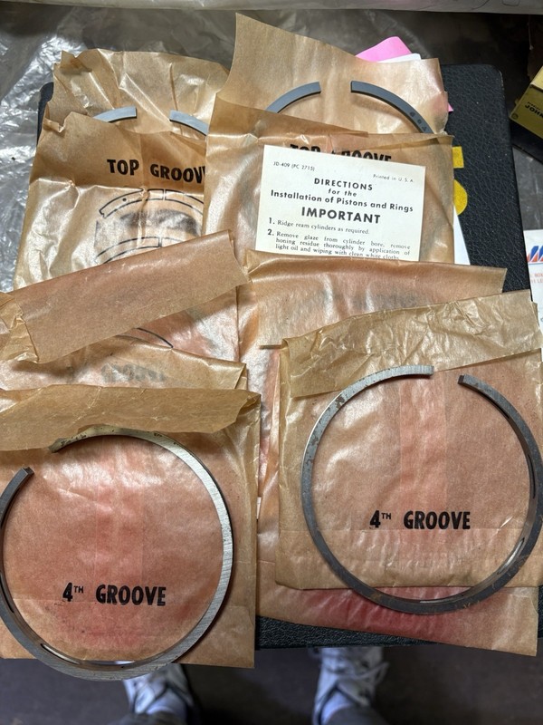 Vintage John Deere 40, 320, 330, Standard Rings SET AM1625 T