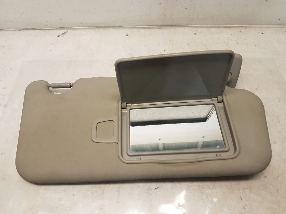 2007-12 Kia Rondo Passenger Right Sun Visor W/O Illumination *Beige* - Image 3 of 3