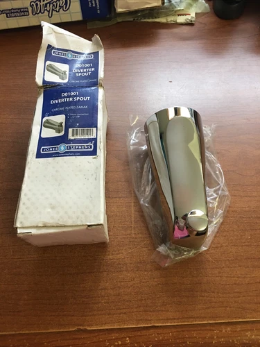 Jones Stephens Diverter Spout Nose Connection Chrome Plated 1/2" FIP D01001  - Picture 1 of 7