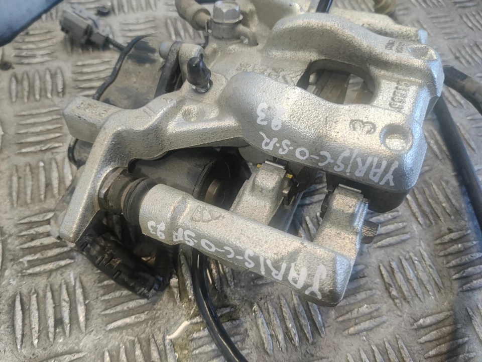 TOYOTA YARIS CROSS BRAKE CALIPER REAR RIGHT OSR L99521 1.5L AUTO HYBRID 2023 - Image 3 of 4