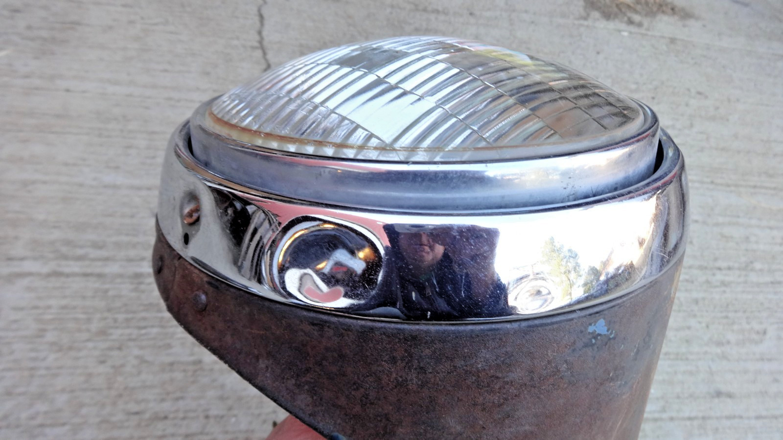 1941 1942 Chevy Truck HEADLIGHT ASSEMBLIES Original GM Guide pair 1946 GMC