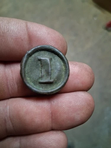 dug block I button Civil war relic