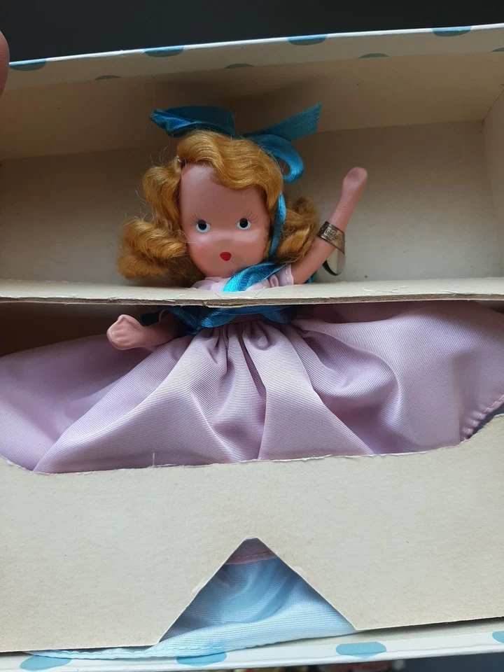 LOTE DE 10 PIEZAS ~ Nancy Ann ~ Muñeca Bisque Libro de Cuentos ~ Coleccionable ~ Años 30/1940 ~ Cajas ~ Etiquetas Foto 4 de 4