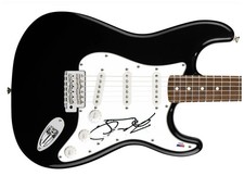 Liza Minnelli Signed Autographed Guitar PSA