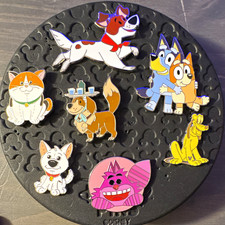 Disney dog/cat pin lot
