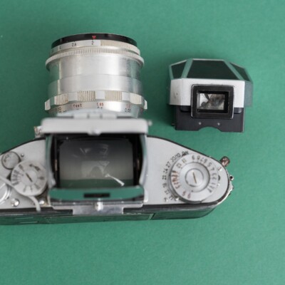 Carl Zeiss 58mm f2 Biotar. Exakta Varex 35mm Waist level