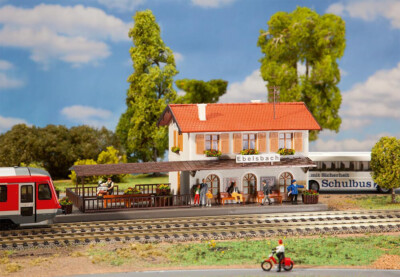 Faller Hobby H0 131380 Bahnhof Ebelsbach, Miniaturwelten Bausatz 1:87
