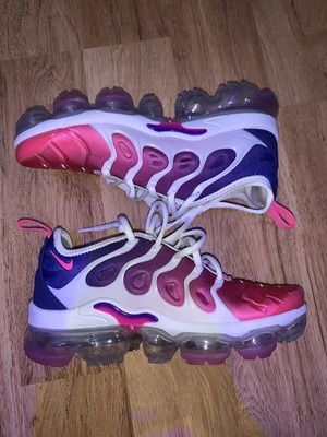 nike air vapormax plus pink blast