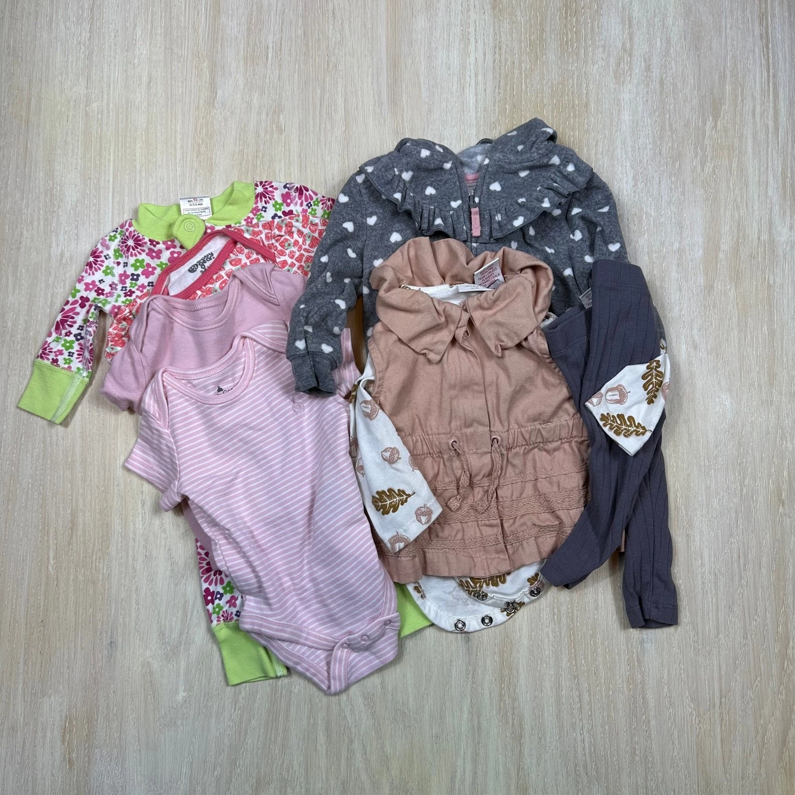 8 Piece Lot Bundle Set of Girls Baby Clothes Outfit Sleep Wear Basics 3-6M