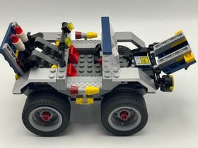 LEGO Agents 8969 4-Wheeling Pursuit, Agent Chase & Dr. D. Zaster + Helicopter