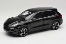 Porsche Cayenne Turbo S 92A Black Metallic Minichamps 1:18 | 110062100