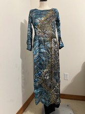 Ao dai vietnamese dress . Size L