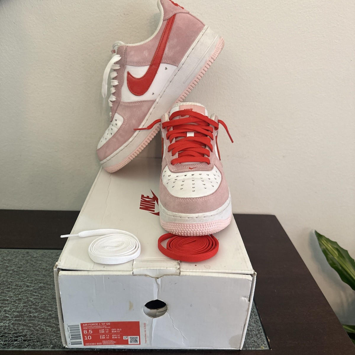 love4649 Size 8.5 - Nike Air Force 1 '07 QS Low Valentine's Day Love