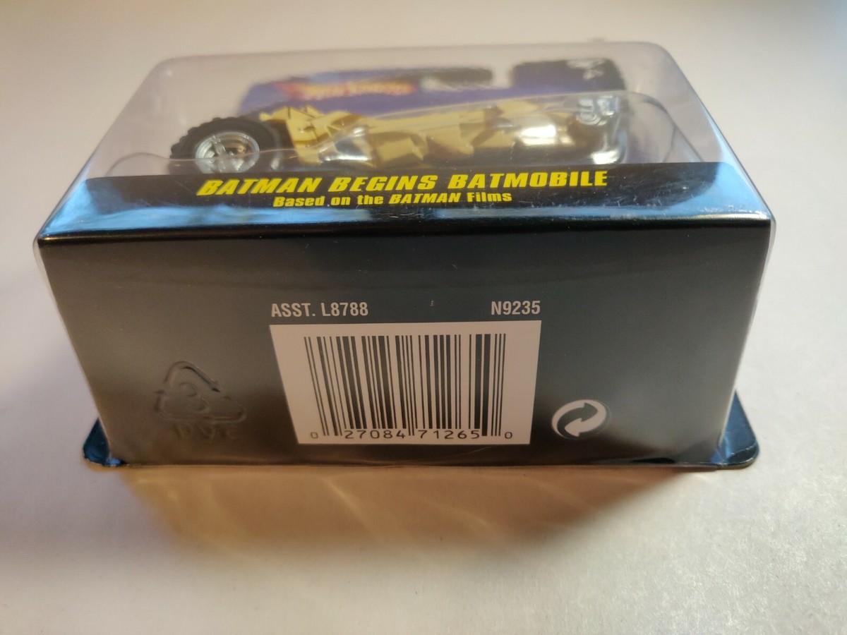 Hot Wheels Batman Begins 【限定モデル】ミニカーセット Amazon.com: Hot Wheels Batman Begins Batmobile & Figure