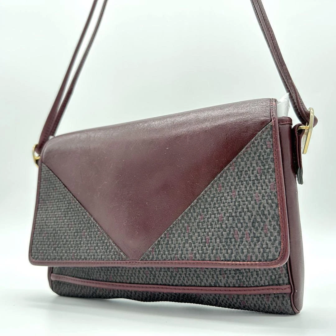 women yves saint laurent bag