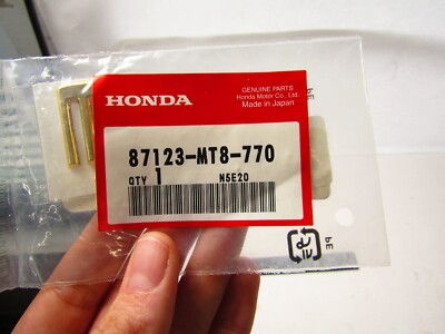 いの NEW OEM HONDA GL1500SE REAR LEFT COVER E EMBLEM 87123-MT8-770