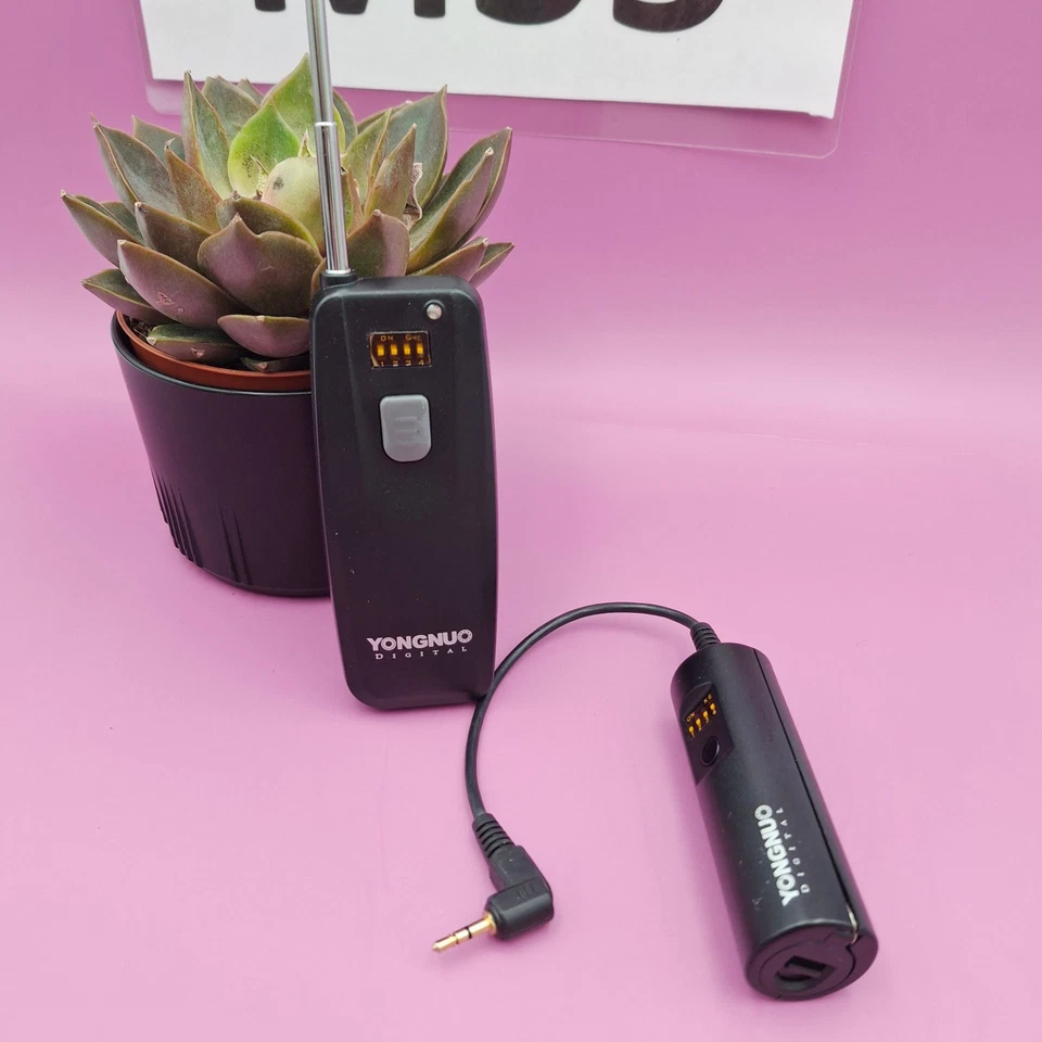 Yongnuo Wireless Digital Camera Remote WRS11 C1. *Tested / Working*. (refB.O) - Image 2 of 4