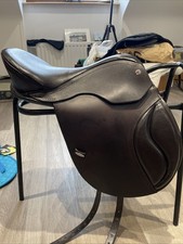 Solution Native Saddle Havana GP Size 4 Treeless + Cover +  Knee & Thigh Blocks