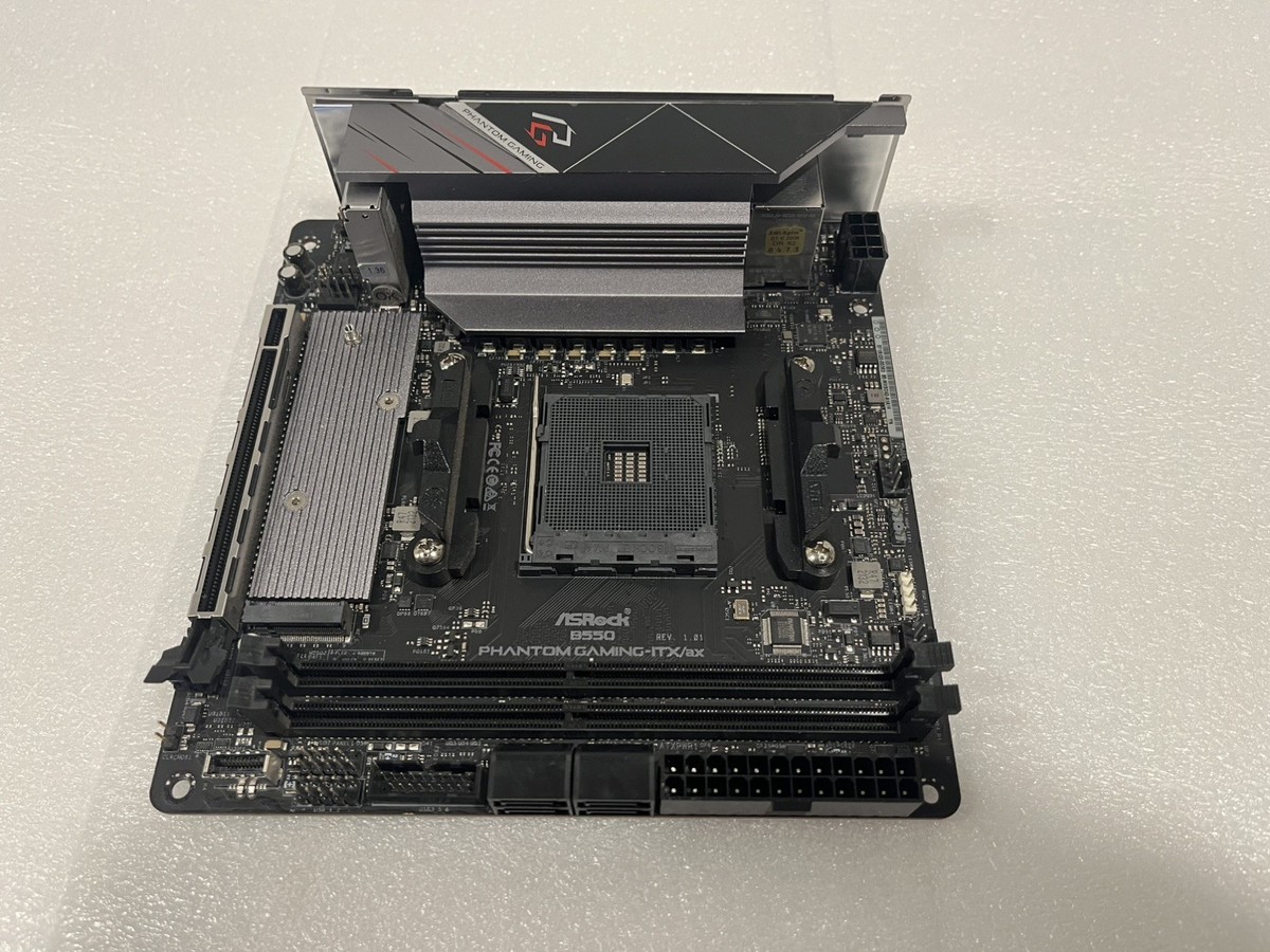 ASRock B550 Phantom Gaming-ITX/ax AM4 AMD DDR4 PCIe Mini ITX