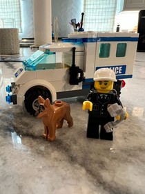 LEGO City 7285 POLICE DOG UNIT - 100% Complete with Minifigure and Instructions
