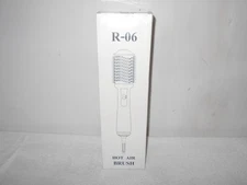 R-06 HOT AIR BRUSH NEW! SEALED VOLUMIZER & BLOW DRYER COMBO                   Z5