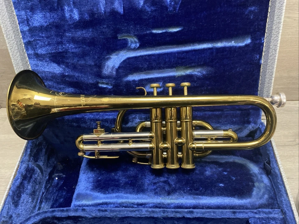 VINTAGE BESSON STRATFORD TRUMPET WITH CASE AND ACCESSORIES *MADE IN ENGLAND* - Image 4 of 4