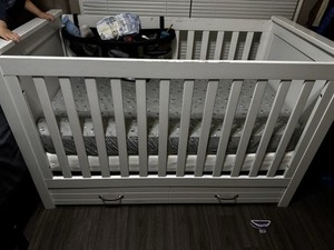 Baby crib and mattress, white color