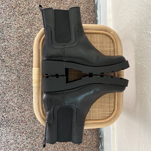 OLD NAVY Platform Chunky Chelsea Boots Womens 8 Black Slip On Faux Leather EUC - Picture 7 of 10