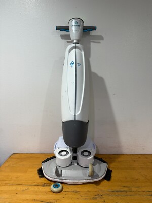 Tennant i-Mop XL Plus Floor Scrubber