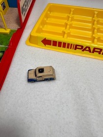 Vintage 1987 Galoob Micro Machines City Service Center Playset With 1 Vehicle
