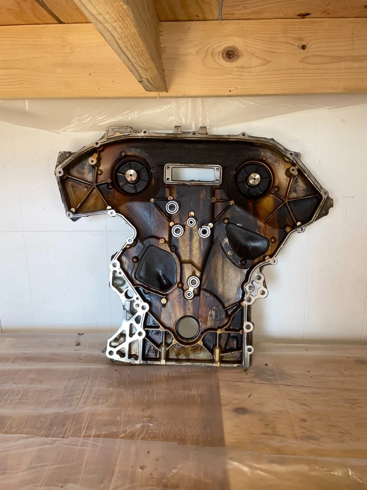 Cubierta de distribución delantera Nissan Xterra 2005-2015 OEM Foto 2 de 2