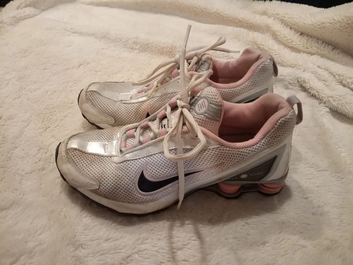 Womens nike shox sales size 7