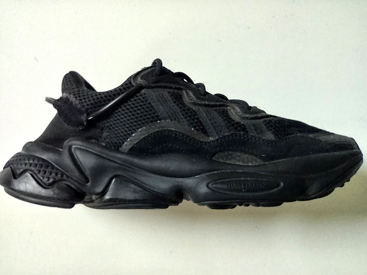 Adidas ozweego pure triple black men\'s sz 9.5 Amazon.com | adidas Ozweego Ozwg Mens Shoes Size 5.5, Color  main image 3