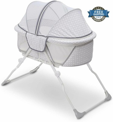 compact baby bassinet