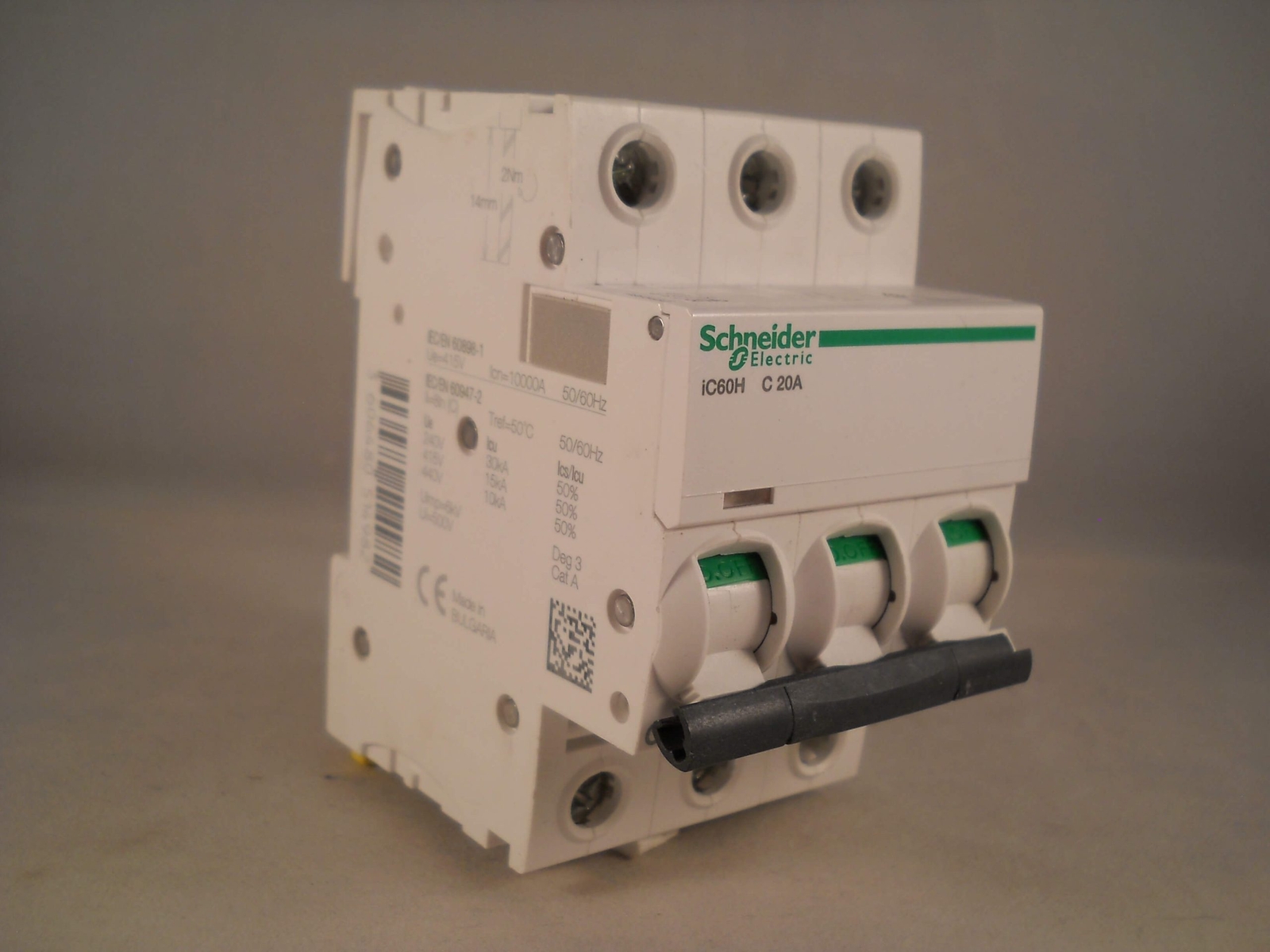 Schneider MCB 20 Amp Acti9 iC60H Type C 20A Triple Pole 3 Phase A9F54320