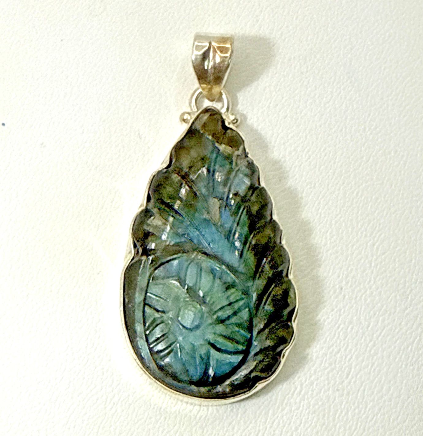 Stunning Vintage .925 Sterling Silver Necklace Pendant w/Labradorite Stone