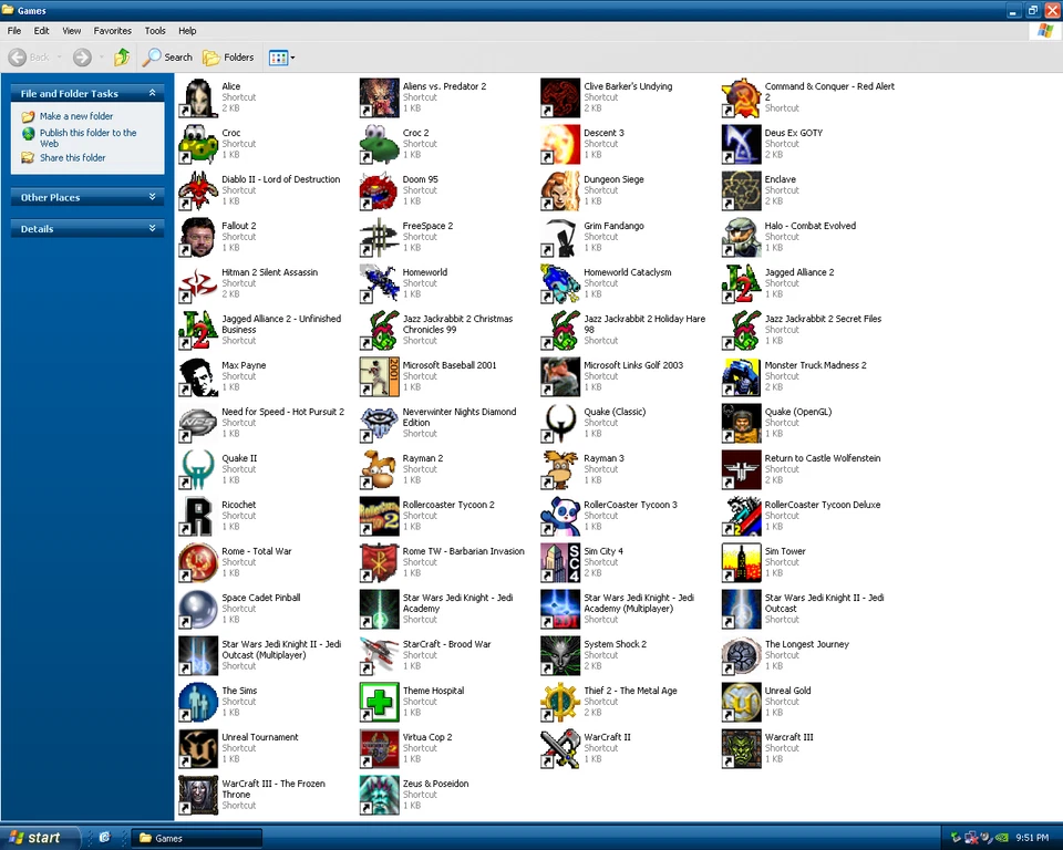 RESTORED w/ SSD Compaq Windows XP Vintage Retro Gaming PC System - Image 2 of 4
