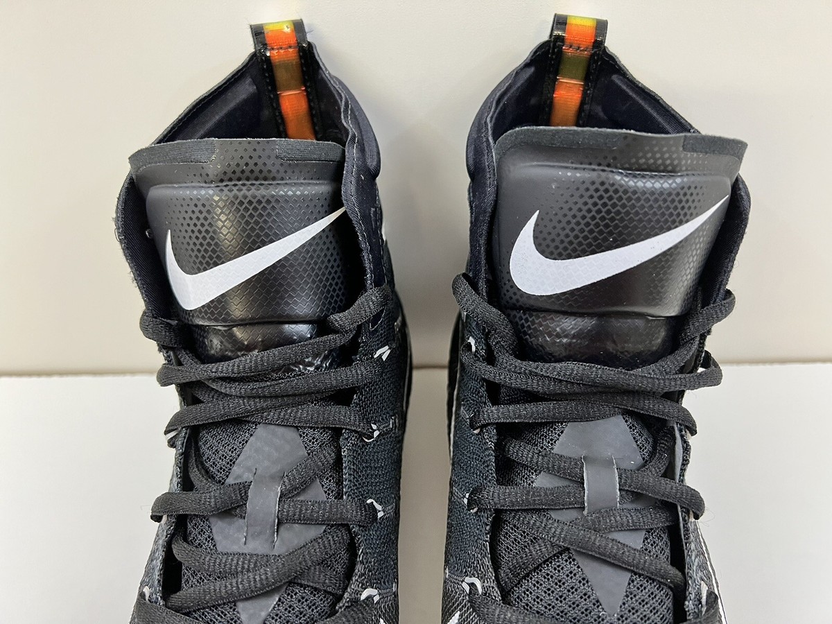 Nike Vapor Untouchable 3 Elite Flyknit Football Cleats Men