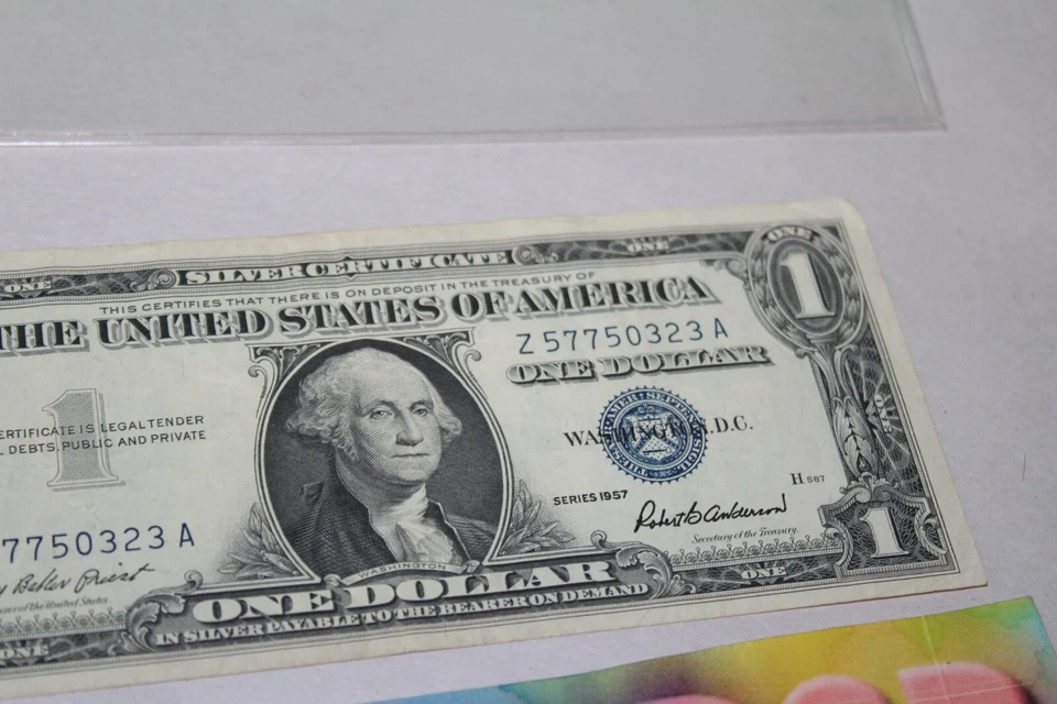 Vintage One Silver Certificate Dollar Bill Money 1957 Z57750323A Washington - Image 3 of 4