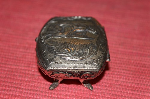 Vintage Silver Metal Lidded Trinket Box Raised Angel Floral Top Footed Small - Picture 5 of 12