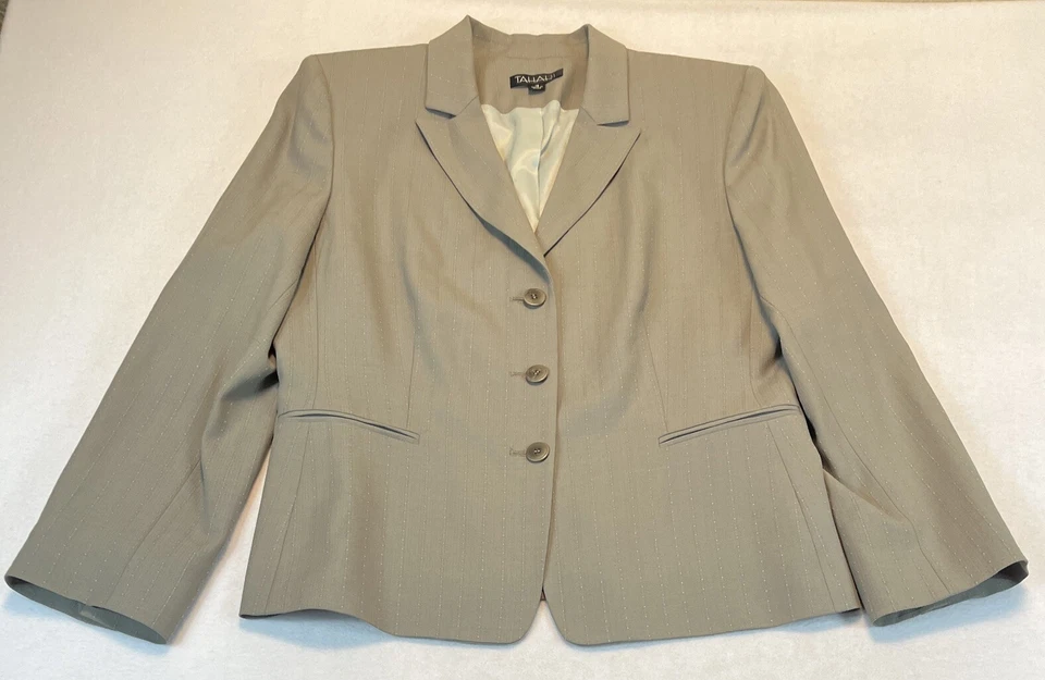 Traje Falda Tahari Taupe Mezcla Lana Forrada 3 Botones Para Mujer’s 12 Foto 2 de 4