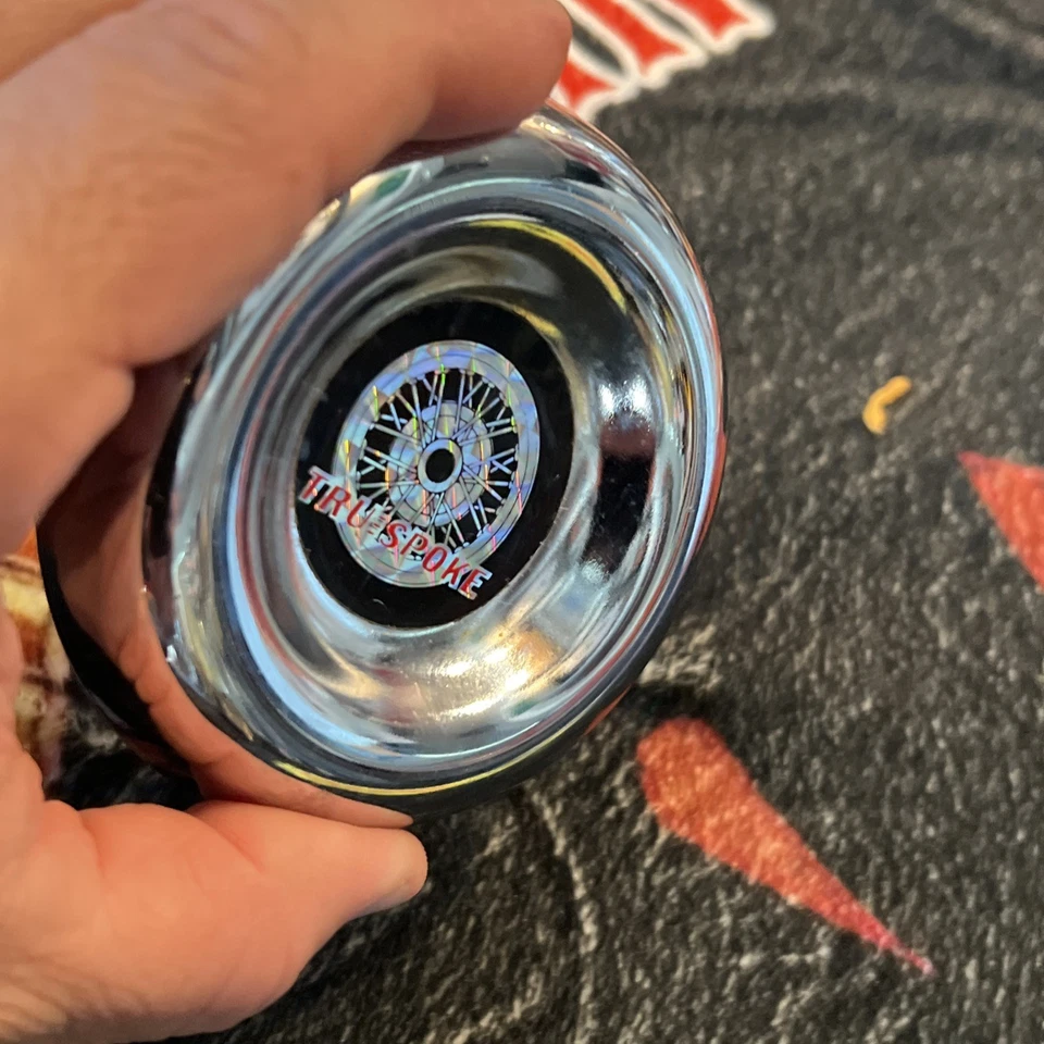 TRU TRUE RAKE Holograma Alambre Rueda Centro Tapa Buje Cubierta METAL CROMADO 3.50" OD Z Foto 4 de 4