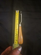 Vintage Rug Yarn Flip Open Latch Hook Tool Round Wooden Handle England Made