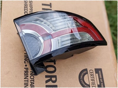    2015-2018 Land Rover Discovery Left Outer FK72-13405-DE Tail Light OEM
