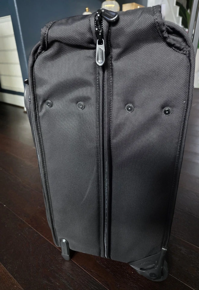 Briggs & Riley Baseline Black 24” Wheeled Wardrobe Deluxe Garment Bag U178-4 - Image 4 of 4