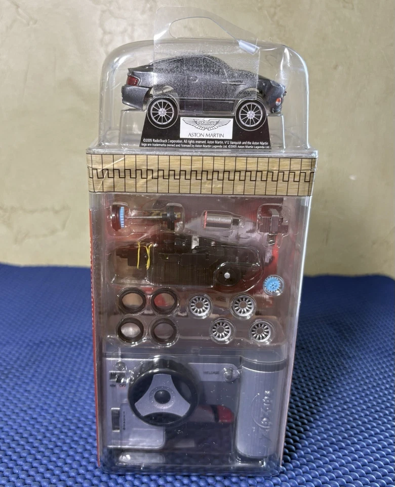 New RadioShack Zip Zaps Micro RC James Bond Aston Martin V12 Special Edition Kit - Image 2 of 4