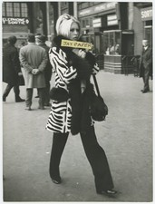 BRIGITTE BARDOT Filming Femmes Gare De Lyon 1969 Original Press Photo AGIP Lynx