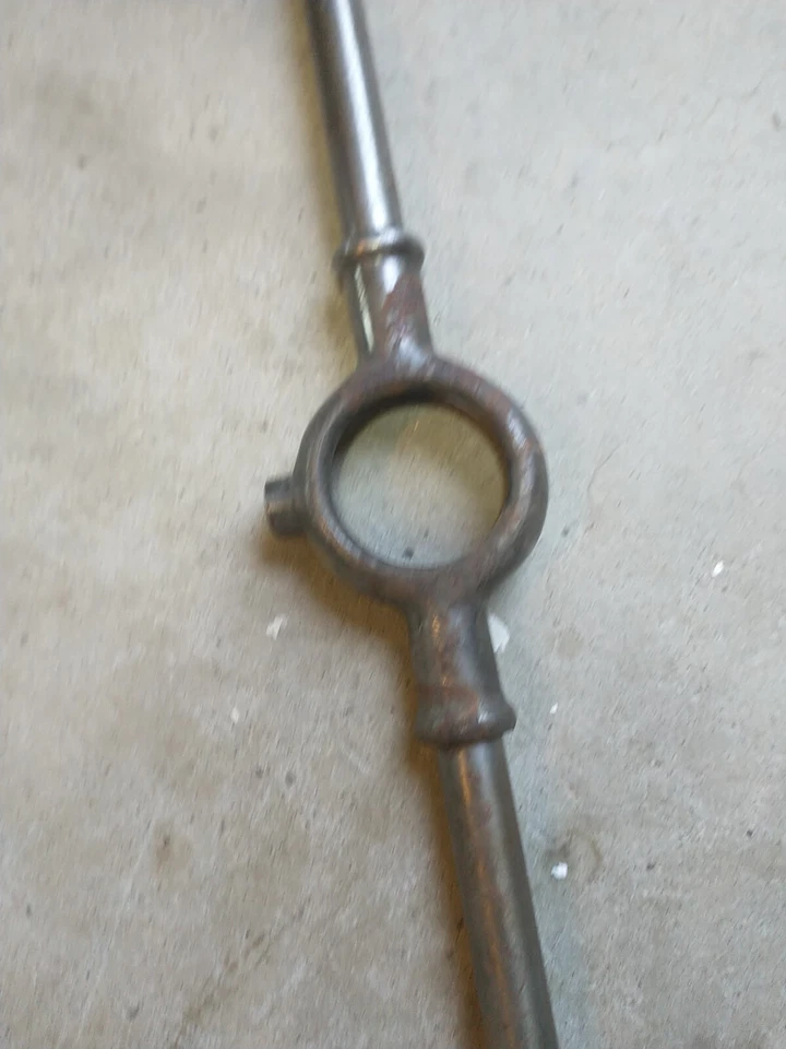 Greenfield GTD Round Die Threading T Handle Wrench 2.75" Die USA - Image 3 of 4