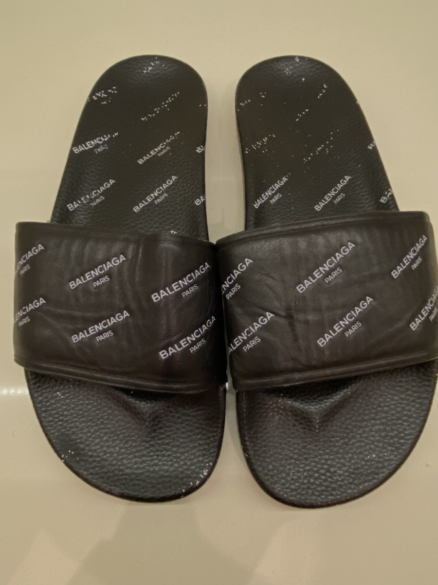 Unisex Balenciaga Slides 

Equivalent to men’s size 10 

Brand new Balenciaga | Shoes | Unisex Balenciaga Slides Equivalent To  main image 2