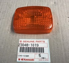 Plastic Glass Arrow - Lens Signal Lamp - Kawasaki KZ1100 NOS: 23048-1019
